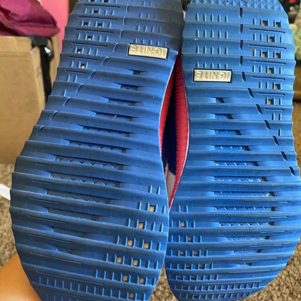 PUMA Athletic Sneakers Women’s size 8.5 - Picture 7 of 7